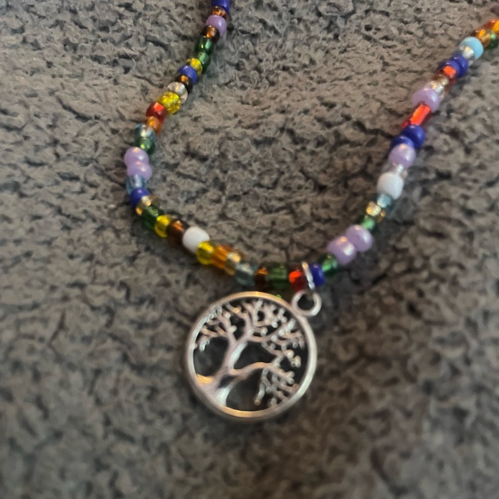 Two necklaces - Picture 4 of 5